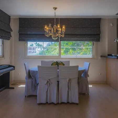 Valley Villa *